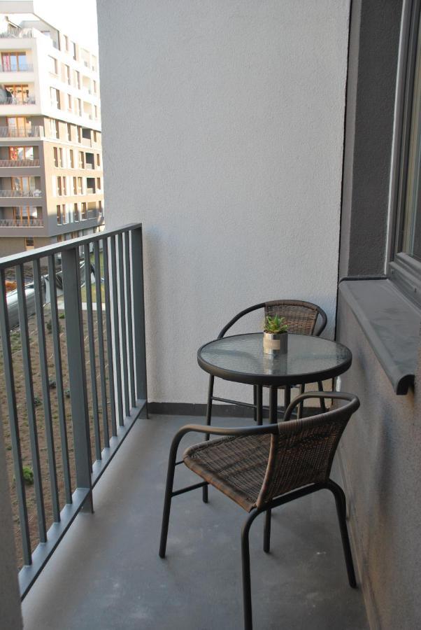 Unique Apt Eve - Free Garage クラクフ エクステリア 写真
